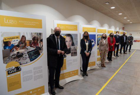 Imagen de la noticia Fundación LuzIA presenta en Liceo Monjardín su “Semana de la Inteligencia Artificial”